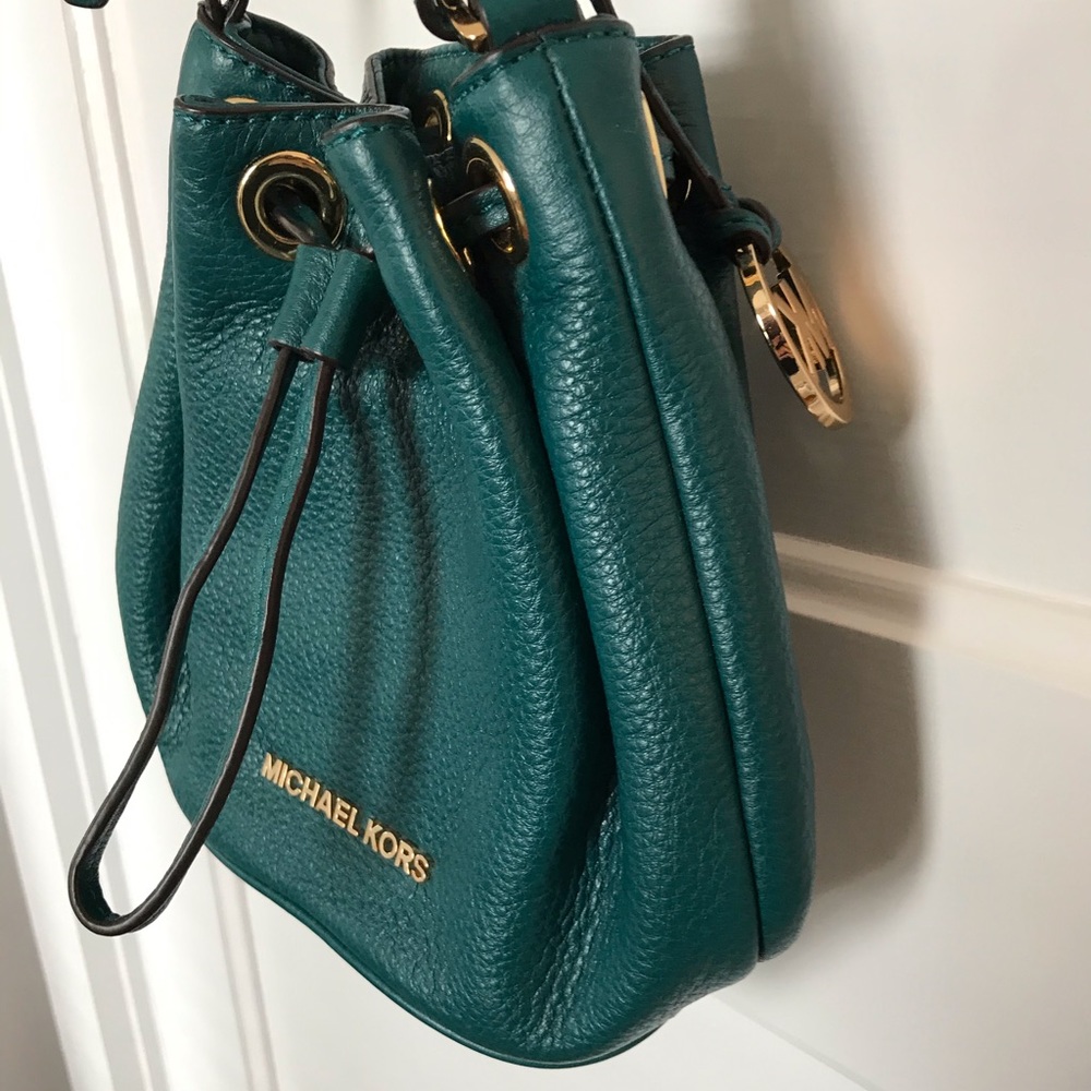 Michael Kors Bucket Bag
